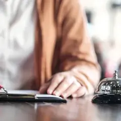 Czy w hotelu trzeba pokazać dowód? Oto, co musisz wiedzieć