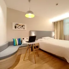 Gdzie rezerwować noclegi? Odkryj najlepsze platformy i oferty